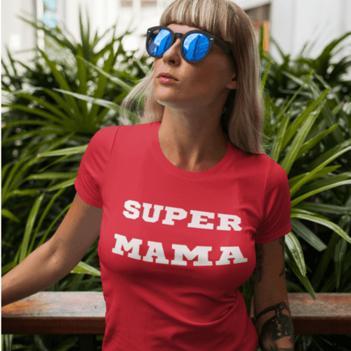 Marškinėliai moterims su užrašu: SUPER MAMA, raudoni