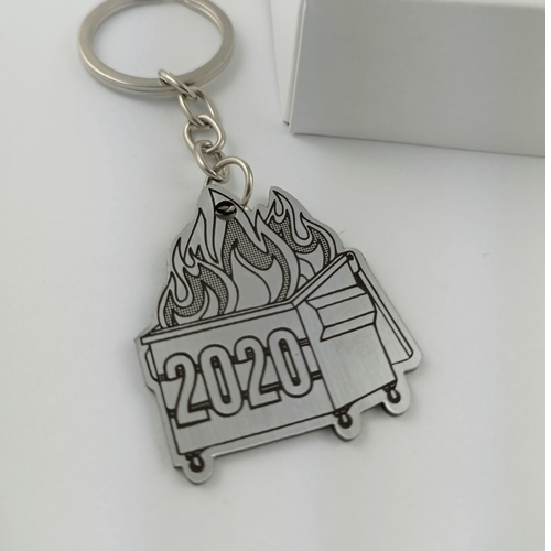 Graviruotas raktų pakabukas su degančiu konteineriu 2020